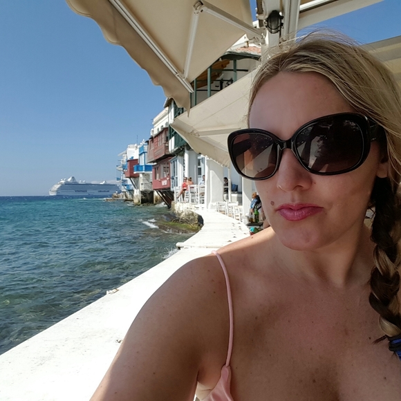 About me! ❤️ ⬇️ ❤️ - Picture 7 of 8